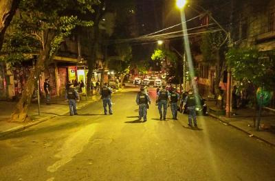 Guarda Municipal dispersa aglomerações e encerra duas festas clandestinas nesta madrugada