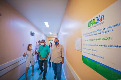 Prefeito visita UPA e unidade de saúde na Zona Norte