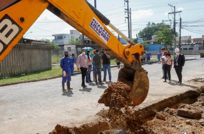 Dmae substitui 13 mil metros de redes de água antigas no bairro Farrapos