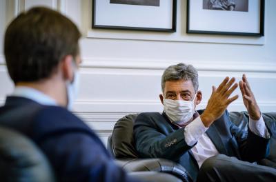 Prefeito e governador debatem a cogestão regional no enfrentamento da pandemia