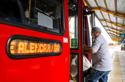 Validade de credencial de gratuidade no transporte coletivo é prorrogada para idosos e PCDs