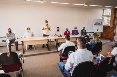 Gestão debate qualidade dos serviços com fornecedores do Dmae