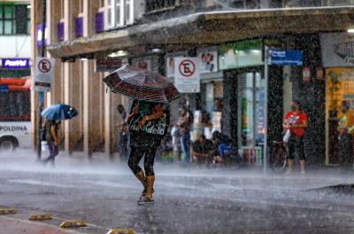 Defesa Civil alerta para possibilidade de chuva nesta sexta-feira