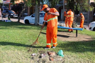 Prefeitura divulga serviços de corte de grama e limpeza de praças nesta quarta-feira