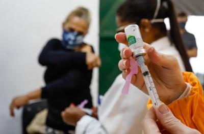 Vacina protege contra os vírus H1N1, H3N2 e Influenza B