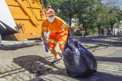 Prefeitura organiza força-tarefa para coleta de resíduo domiciliar