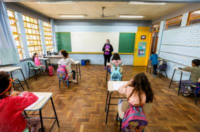 Covid-19: publicado boletim com dados das instituições de ensino