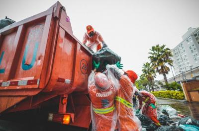 Força-tarefa da prefeitura coleta 70 % dos resíduos da rota noturna