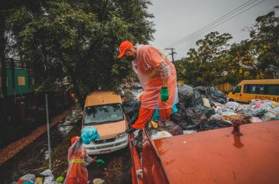 Força-Tarefa da prefeitura cumpre roteiro da coleta de sexta-feira