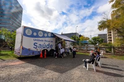 Unidade móvel oferecerá vacinação contra a Covid-19 na Lomba do Pinheiro neste domingo