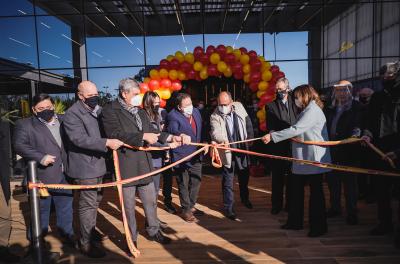 Prefeito participa de inauguração de empreendimento na Ponta Grossa