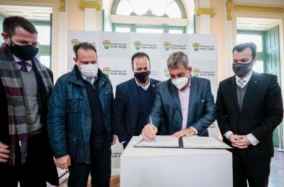 Prefeito sanciona projeto de lei para fortalecer potencial hidroviário