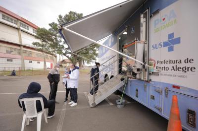 Unidade Móvel de Saúde realiza mais de 40 atendimentos em saúde no Gigantinho