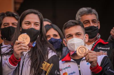Medalhistas olímpicos de Porto Alegre são homenageados pela prefeitura