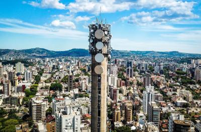 Legislação de Porto Alegre para antenas de celulares será disponibilizada a municípios brasileiros
