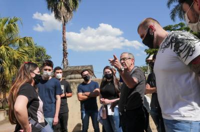 Estudantes da Unisinos complementam conhecimentos teóricos no Dmae