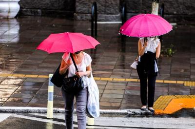 Defesa Civil alerta para probabilidade de chuva volumosa nesta segunda-feira