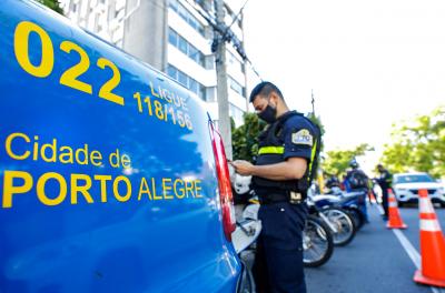 Fiscalização é intensificada para coibir excessos em diversas regiões da cidade