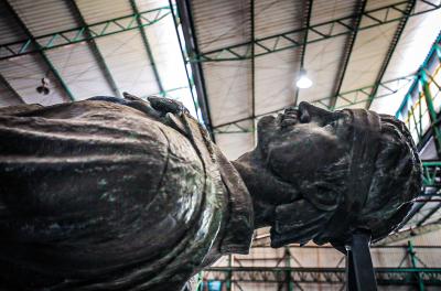 A estátua será inaugurada em janeiro 