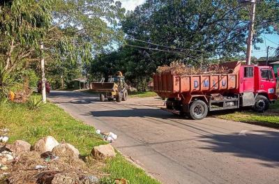  DMLU retira cerca de 28 toneladas de resíduos em ação de limpeza no domingo