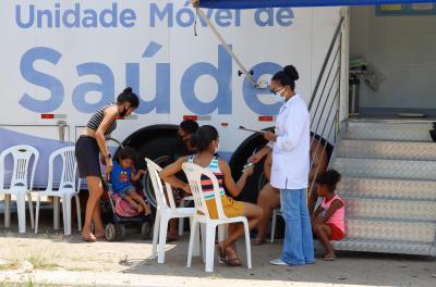 Vacinação infantil Covid-19 na unidade móvel