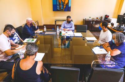 Prefeitura recebe representantes da Economia Solidária