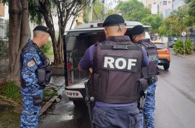 Suspeito é preso após furtar fios de rede elétrica de pizzaria na zona norte