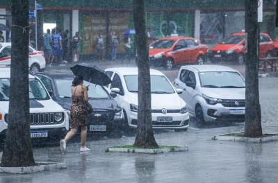 Defesa Civil alerta para a possibilidade de chuva forte a partir desta quarta-feira