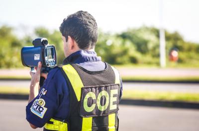 Operação Radar para coibir excessos e garantir a segurança viária nas ruas de Porto Alegre