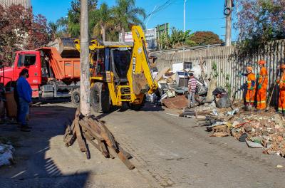 DMLU fará ação de limpeza no loteamento Santa Terezinha neste domingo