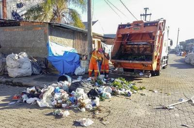 DMLU retira 19 toneladas de resíduos do loteamento Santa Terezinha