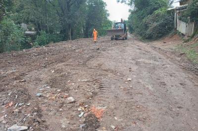 DMLU retira 250 toneladas de entulho em limpeza no Porto Seco no domingo