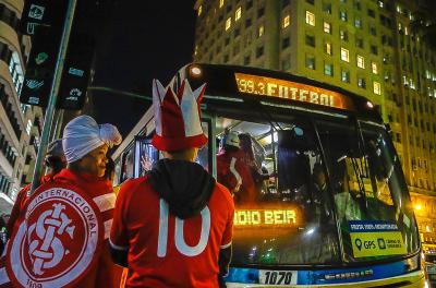 Linha F993 Futebol tem saída no Largo Glênio Peres