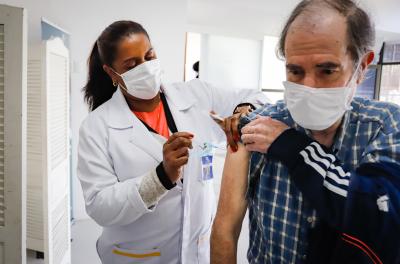 Gripe: Idosos superam 59% da meta de imunização