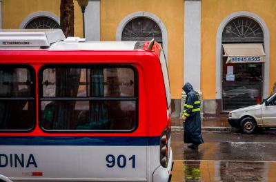 Equipes da prefeitura monitoram transtornos causados pela chuva