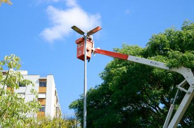 Modernização da iluminação pública ocorre em quatro bairros esta semana