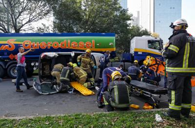 ExercÃcio Simulado teve derramamento de óleo, carro capotado e múltiplas vÃtimas
