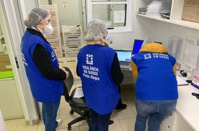 Vigilância Sanitária vistoria unidade de alimentação do Hospital Moinhos de Vento