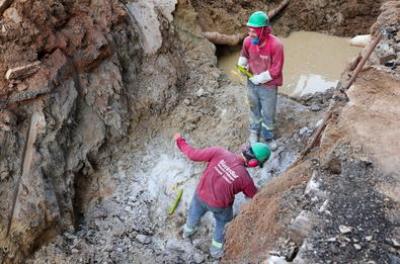 DMAE usa método de detonação de rochas de baixo impacto nas obras da Adutora Ouro Preto.