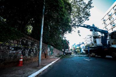 Prefeitura inicia nova fase da operação de reparos em reservatório do DMAE 