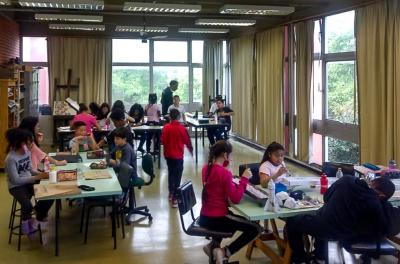 O projeto atende 80 alunos entre 10 e 12 anos de idade da Escola Mané Garrincha