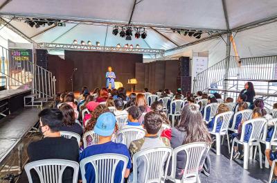 Atividades para o público infantil movimentam a Feira do Livro