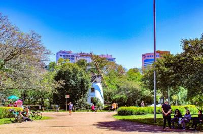 A beleza do Parcão atrai frequentadores há 50 anos