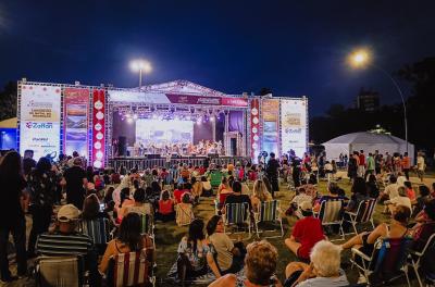 Concerto do Natal dos Encantos anima público na Redenção