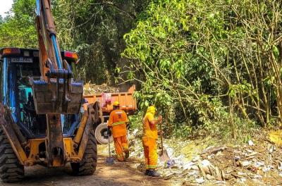 DMLU retira 34 toneladas de resíduos do bairro Lageado