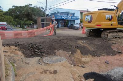 Obra de nova adutora de água tratada da Ponta do Arado está em andamento