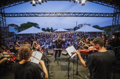 Natal dos Encantos movimenta a Restinga com concertos e carreata