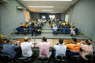 Prefeitura cria força-tarefa para conscientizar sobre incêndios em comunidades