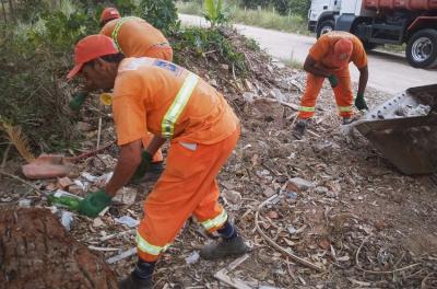 DMLU retira 82 toneladas de resíduos da Ponta Grossa