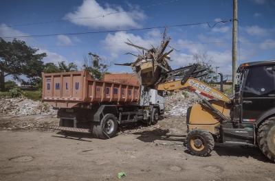DMLU  retirou 25 toneladas de resíduos do bairro Sarandi